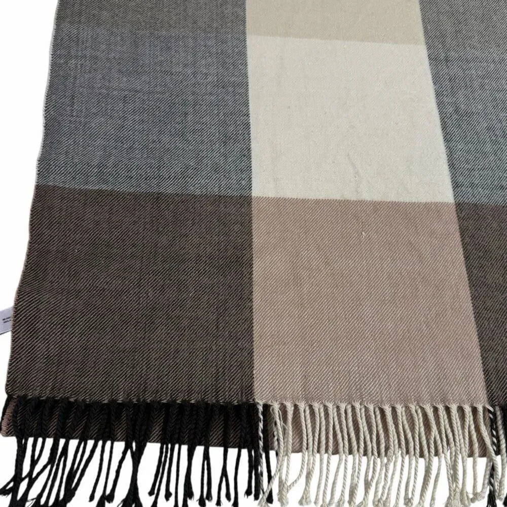 GAP scarf fringed
